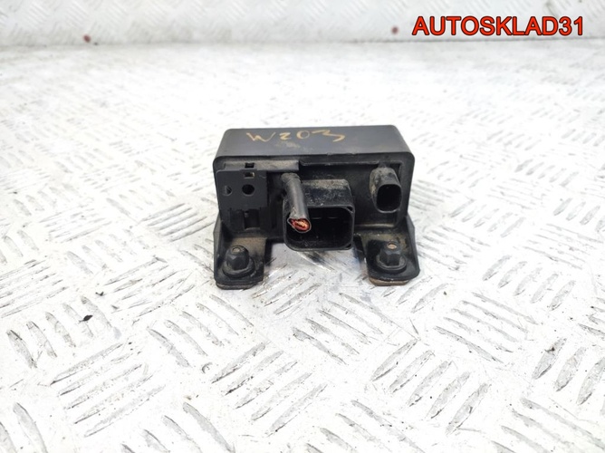 Реле свечей накала Mercedes W203 0255452832 Реле свечей накала Mercedes W203 0255452832