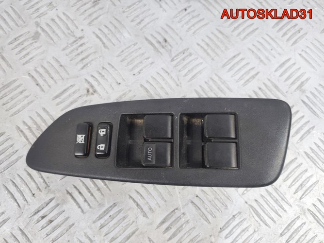 Блок кнопок стеклоподъёмника Toyota Auris E15