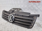 Решетка радиатора Volkswаgen Polo 6Q0853651C (Изображение 2)