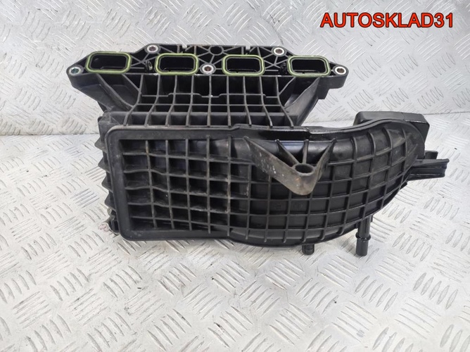 Коллектор впускной VW Golf 6 1.4 CAX 03C129711AD