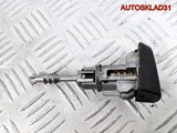 Вставка замка двери передней правой Toyota Yaris (Изображение 3)