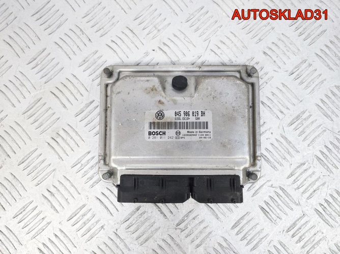 Блок ЭБУ Volkswagen Polo 045906019BH Дизель