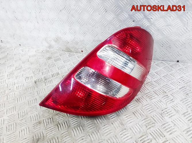 Фонарь задний правый Mercedes W169 A1698200464