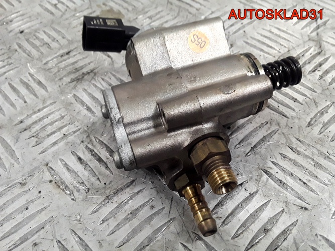 Насос ТНВД бензиновый для Ауди А3 8па 03C127025R