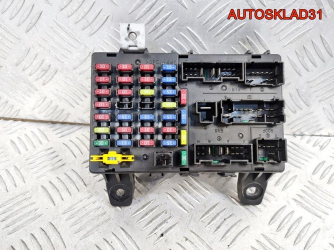 Блок предохранителей Hyundai Getz 911981C020