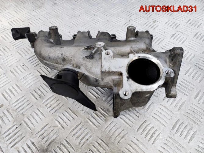 Коллектор впускной Audi A4 B6 038129713BM Дизель