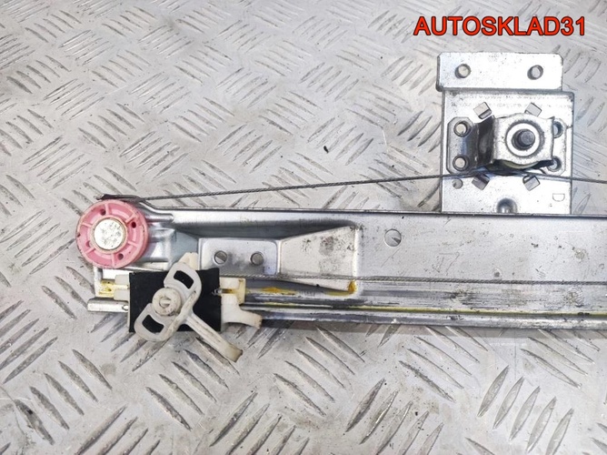 Стеклоподъемник задней правой двери Opel Corsa D