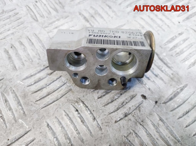 Клапан кондиционера Volkswagen Touran 1K0820679