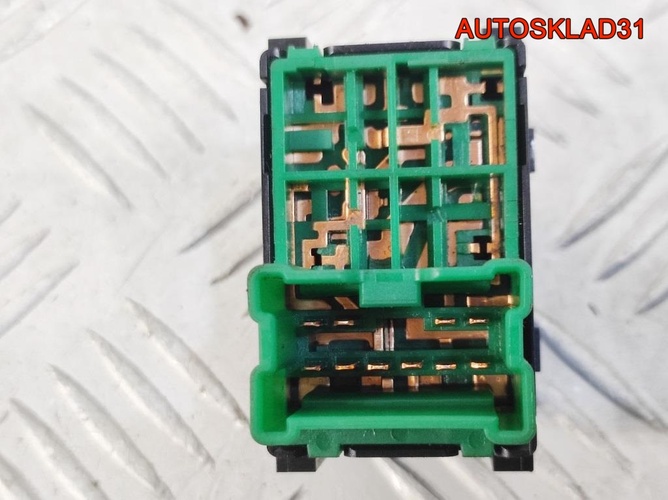 Переключатель регулировки зеркала Nissan Qashqai