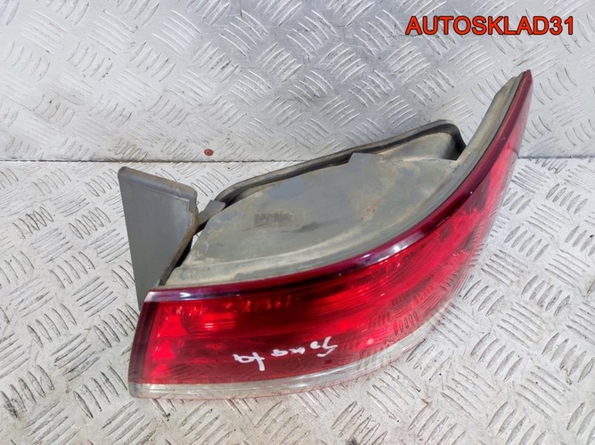 Фонарь задний правый Hyundai Sonata 5 NF 924023K0