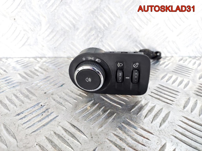 Переключатель света фар Opel Corsa D 13310330 Переключатель света фар Opel Corsa D 13310330