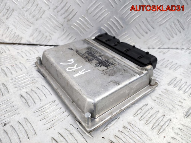 Блок ЭБУ VW Passat B5 1,8 ARG 8D0906018R Бензин