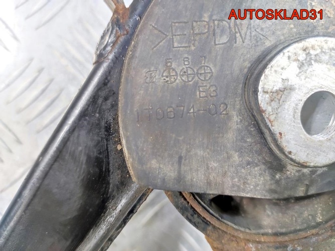 Опора двигателя задняя Toyota Corolla E15 1,6 1ZR