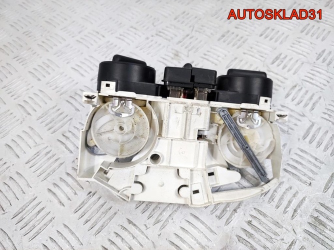 Блок управления отопителем VW Beetle 1C0820045D