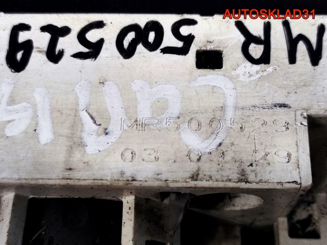 Блок управления печкой Mitsubishi Carisma MR500529
