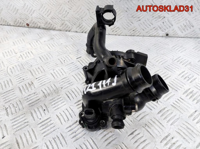 Насос водяной Volkswagen Tiguan 06H121111J Бензин