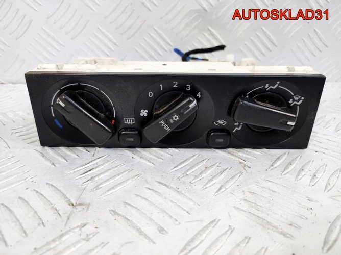 Блок управления печкой Mitsubishi Carisma MR500529
