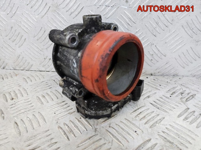Заслонка дроссельная Mercedes Benz W203 2711410025