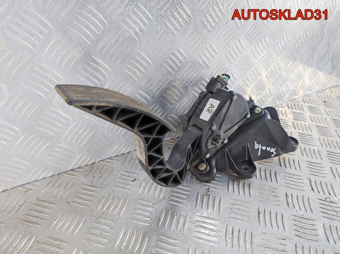 Педаль газа Hyundai Sonata 5 NF 327103K000