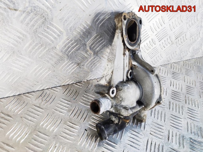 Корпус помпы Audi A4 B5 1,8 ADR R050121013