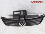 Решетка радиатора Volkswаgen Polo 6Q0853651C (Изображение 4)