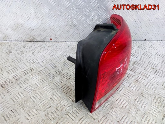 Фонарь задний правый Audi A3 8P 8P0945096