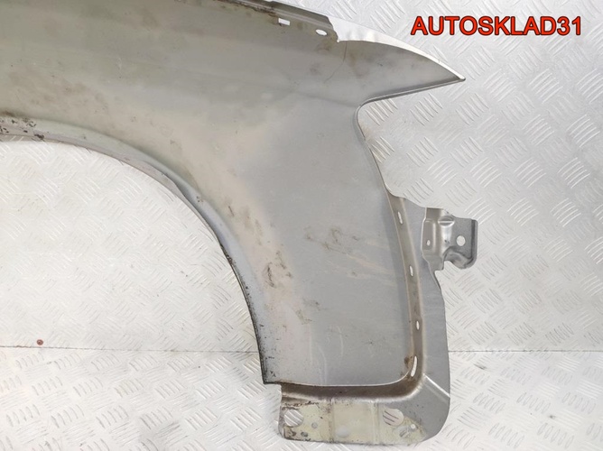 Крыло переднее левое Audi A4 B6 8E0821105B