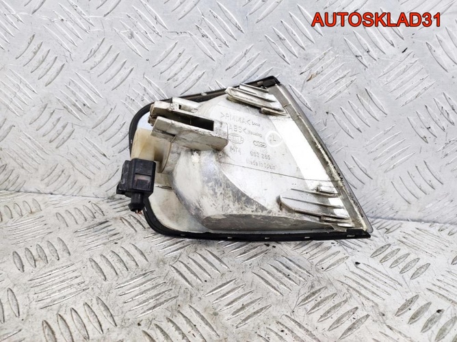 Указатель поворота левый белый Audi A3 8L0953049 Указатель поворота левый белый Audi A3 8L0953049