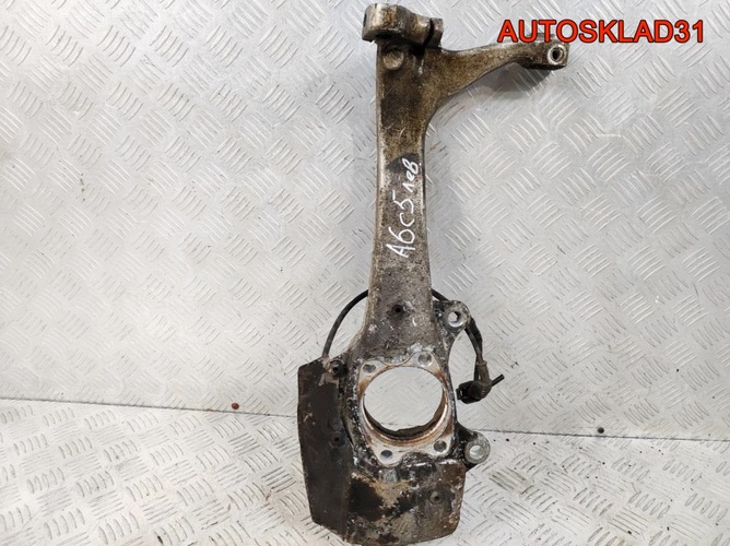 Кулак передний левый Audi A6 C5 4B3407241H