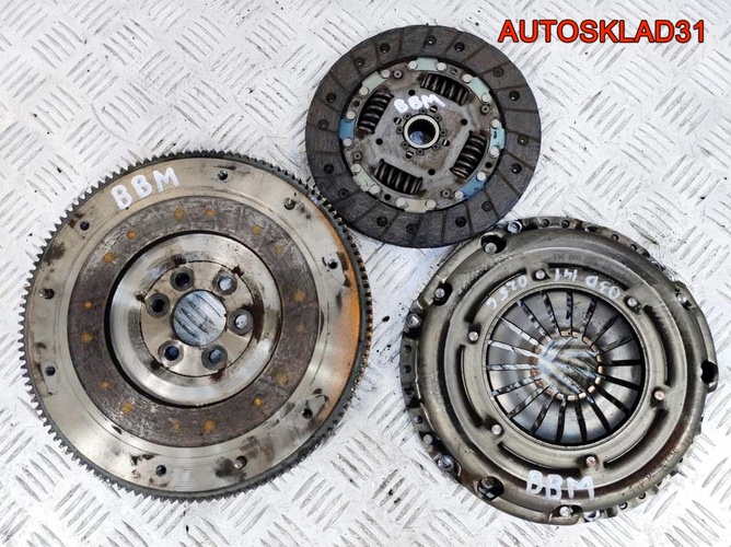 Комплект сцепления МКПП VW Polo 1,2 BBM 03D105271 