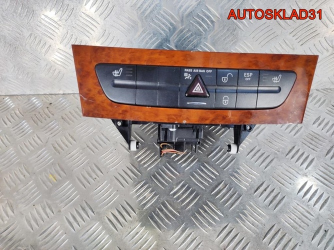 Блок кнопок Mercedes Benz W211 A2116830091