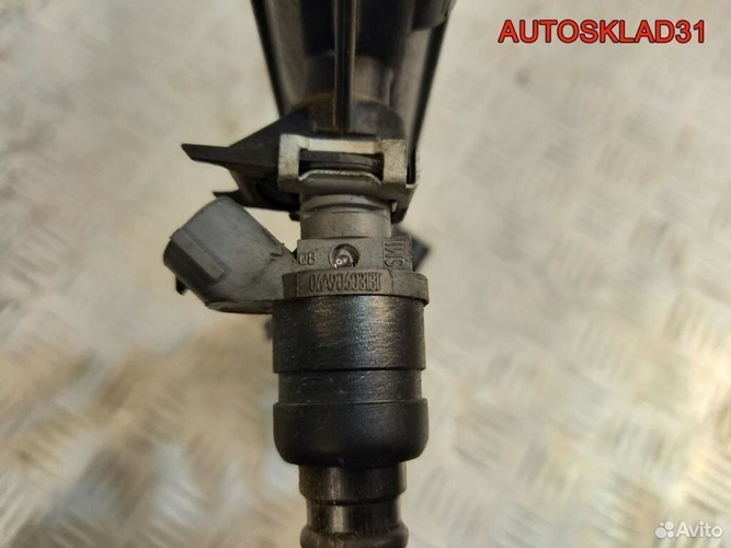 Форсунка инжекторная VW Golf Plus BSE 06A906031BT