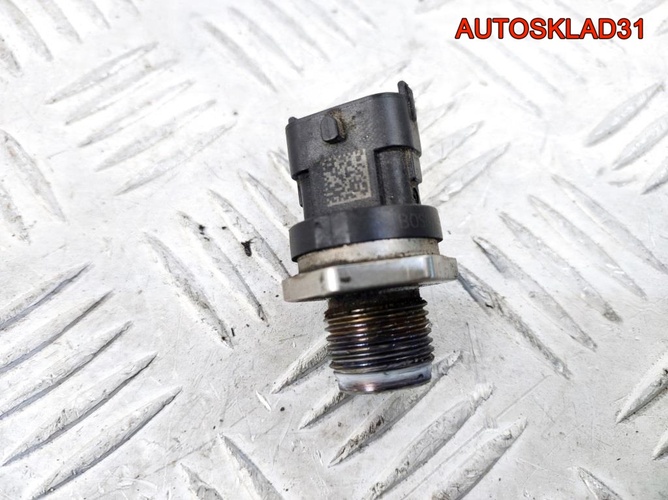 Датчик давления топлива Hyundai H1 D4СB 0281002864