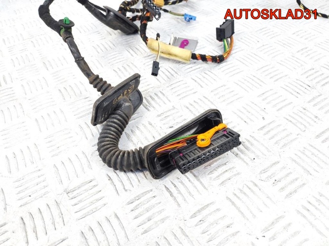 Проводка двери передней лево VW Golf 6 5K3971120BF