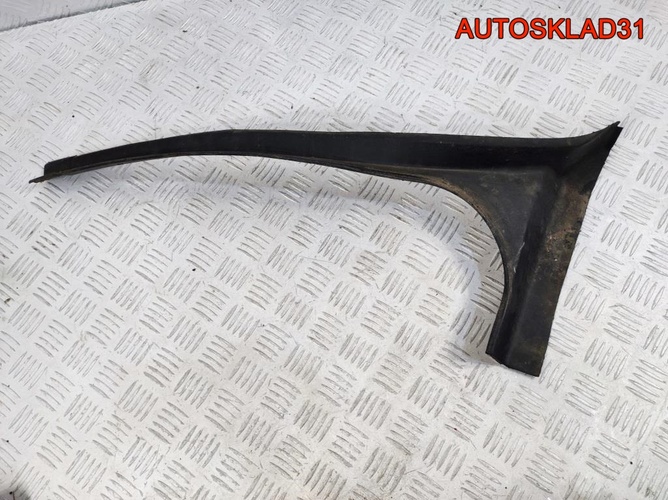 Водосток багажника правый верхний Audi A8 D3