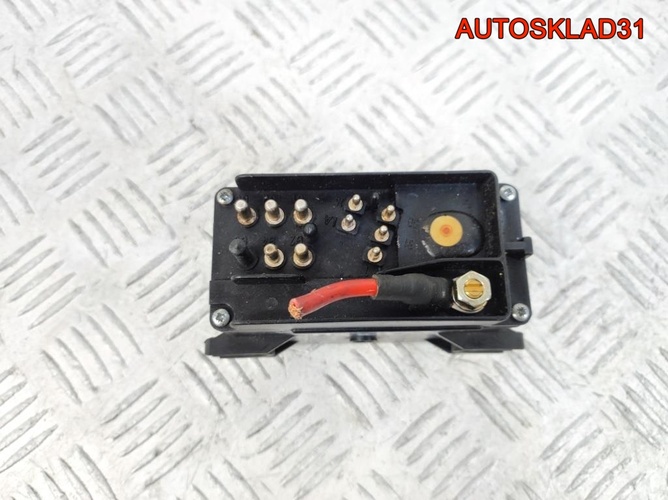Реле свечей накала Mercedes Benz W124 A0075459932 Реле свечей накала Mercedes Benz W124 A0075459932