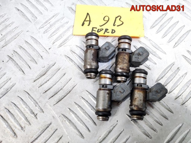 Форсунка топливная Ford Fiesta 1,3 A9A 2N1U9F593KA
