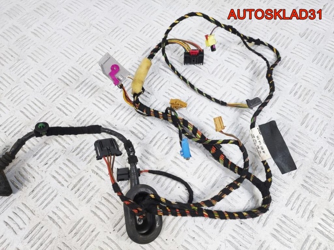 Проводка двери передней лево VW Golf 6 5K3971120BF