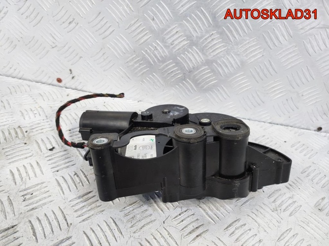 Блок открывания багажника Audi A8 D3 4E0827852G