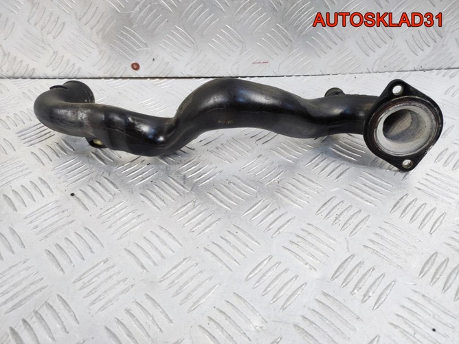 Трубка системы охлаждения VW Golf 4 APF 06A122481