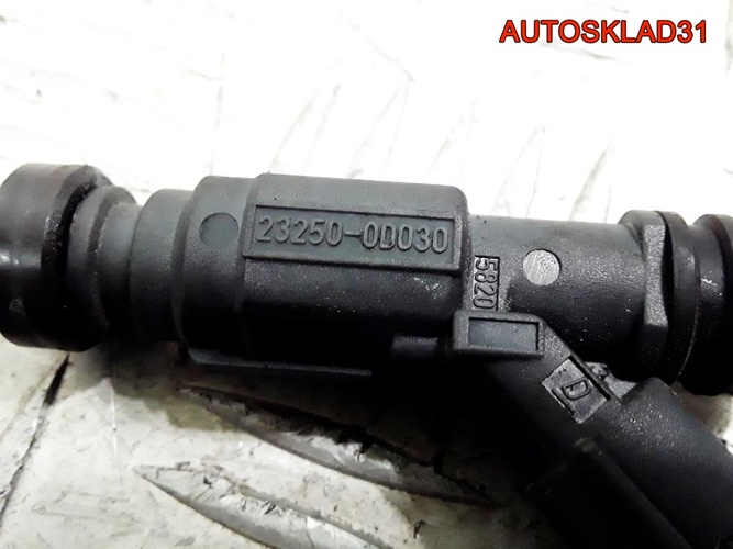 Форсунка инжекторная Тойота Авенсис 2 232500D030