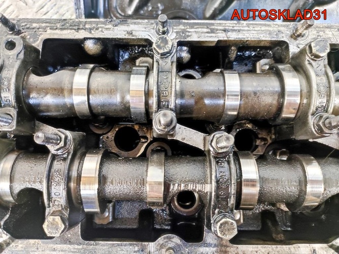 Головка блока левая Audi A6 C5 2,5 BDG Дизель