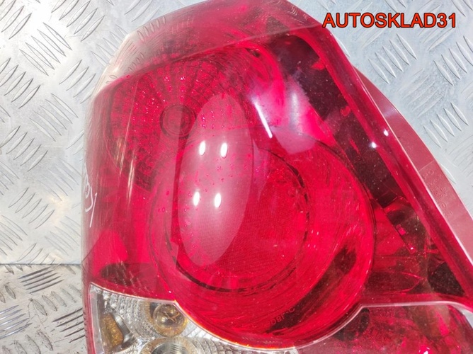 Фонарь задний левый Daewoo Kalos 2221908LLDAE
