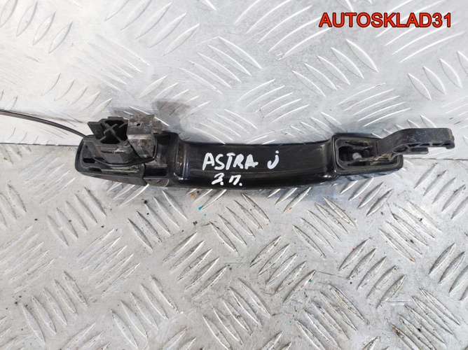 Ручка двери наружная правая Opel Astra J 13500026
