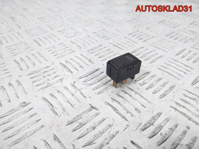 Кнопка стеклоподъемника Audi 100 C4 4A0959855A