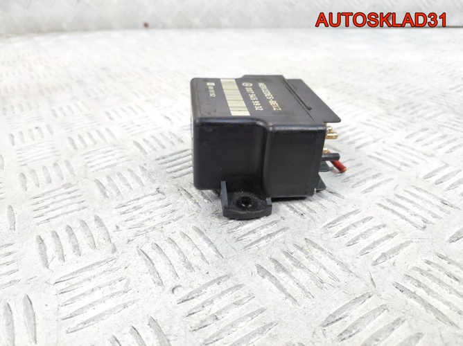 Реле свечей накала Mercedes Benz W124 A0075459932 Реле свечей накала Mercedes Benz W124 A0075459932