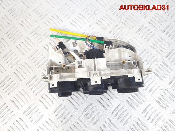 Блок управления отопителем VW Golf 4 1J0819045F
