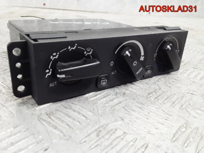 Блок управления печкой Mitsubishi Carisma MR360474