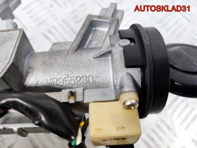 Замок зажигания Mitsubishi Colt Z3 MR955230