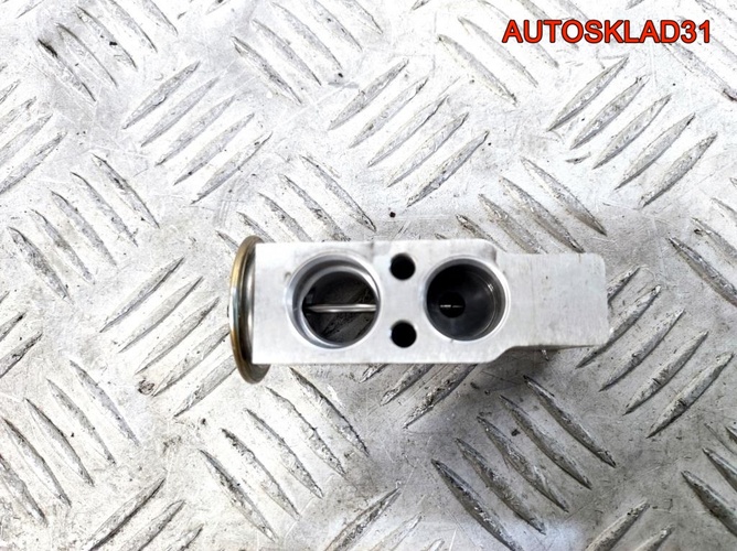 Клапан кондиционера Mitsubishi Colt Z3 4475002550